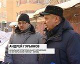 Работу по уборке снега осложняют автомобили, брошенные на проезжей части