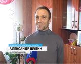 Уникальной семье, в которой родились сразу четверо малышей, негде жить