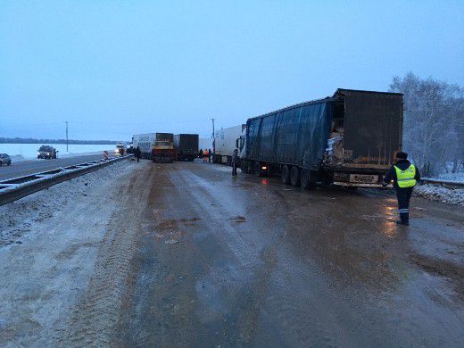 Кировчанин попал под Кунгуром в массовое ДТП