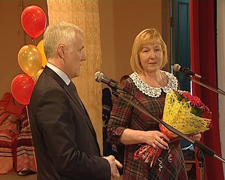 Дороги деревенские. Племзавод «Мухинский» (09.04.2016)