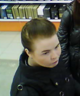 В Кирове разыскивают мужчину и трех девушек, подозреваемых в сбыте фальшивых денежных купюр.