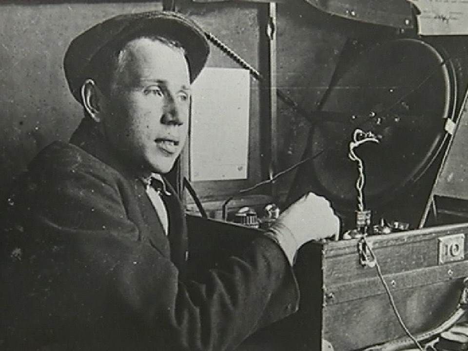 С Днем радио!