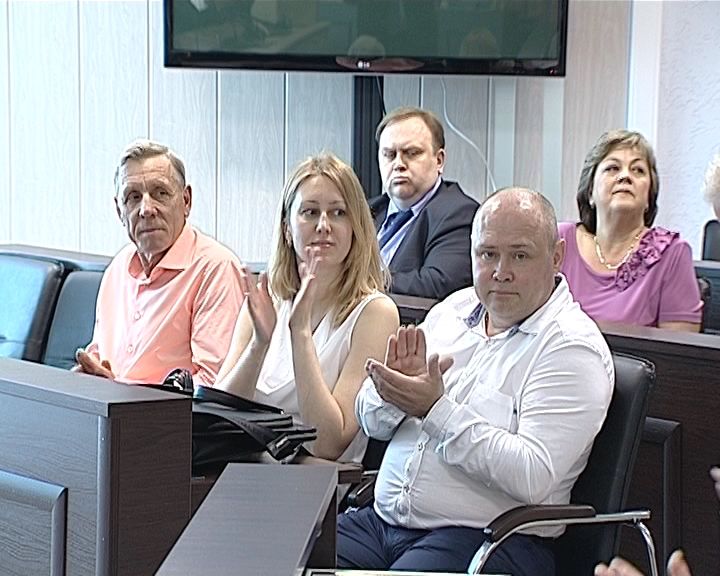 Бизнесмены кирова. Бизнесмены кирова. Бизнесмены кирова. Матрохин андрей. Бизнесмены кирова.