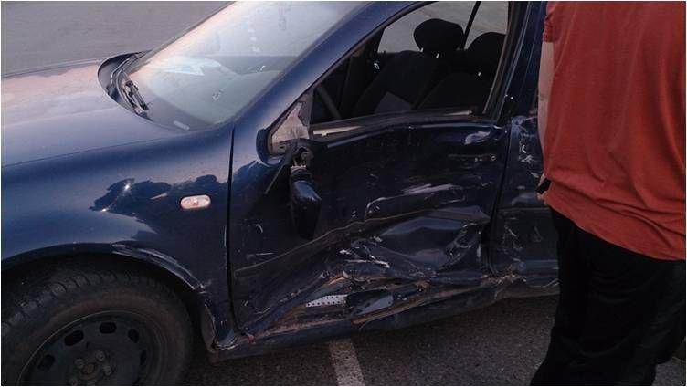 В Кирово-Чепецке столкнулись две иномарки.