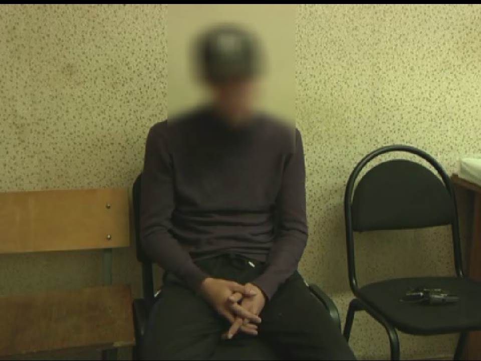 В Захарищево полицейские обнаружили автомобиль со спящими наркоманами.