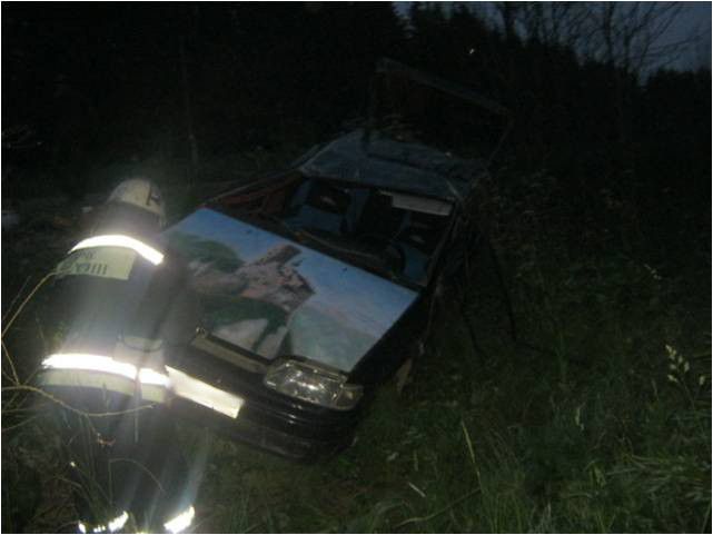 В Унинском районе улетел в кювет ВАЗ-21103.