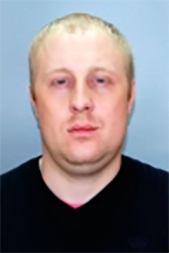 Полиция устанавливает потерпевших