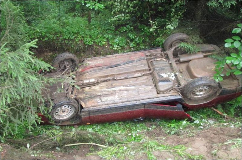 В Кирово-Чепецке улетела в кювет 