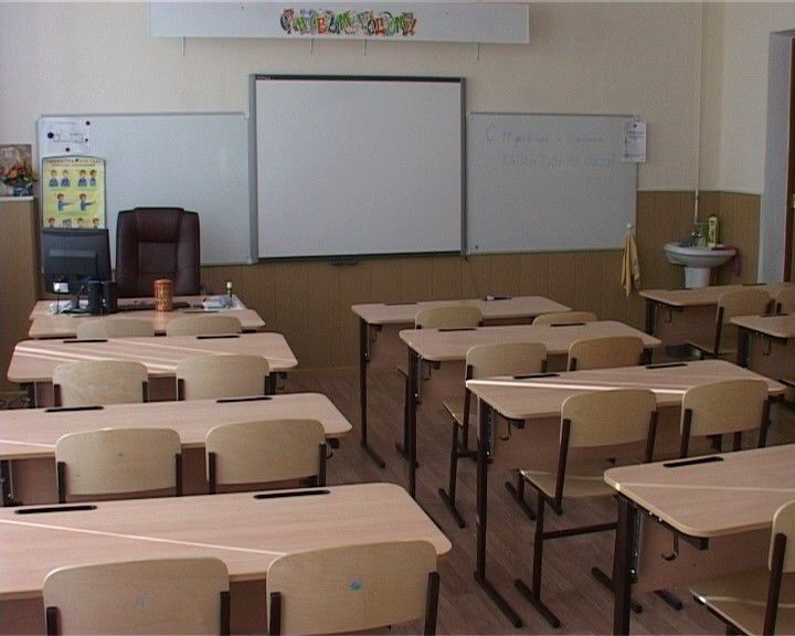 В школы Кирова требуются 120 педагогов