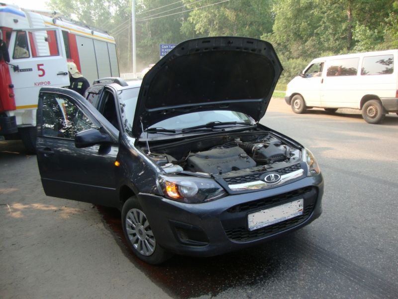 В Кирове произошло тройное ДТП.