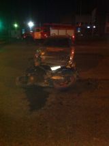 В Кирове таксист сбил байкера.