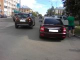 В центре Кирова за полчаса произошло два ДТП.