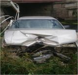 В Кирово-Чепецком районе иномарка слететела с моста.