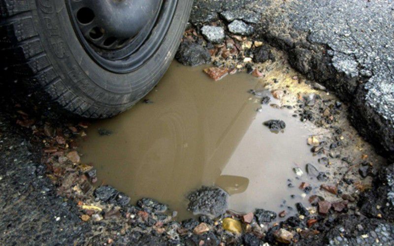 За ненадлежащее содержание улично-дорожной сети - 20 часов обязательных работ