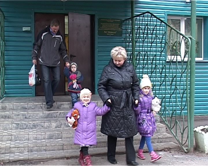 Приемная семья Чумаковых награждена знаком «За милосердие и благотворительность»