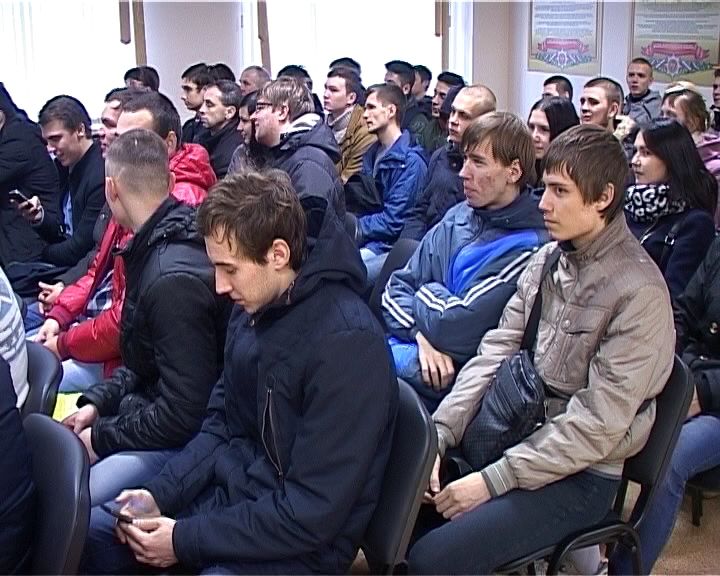 В областном сборном пункте проходят Дни призывника