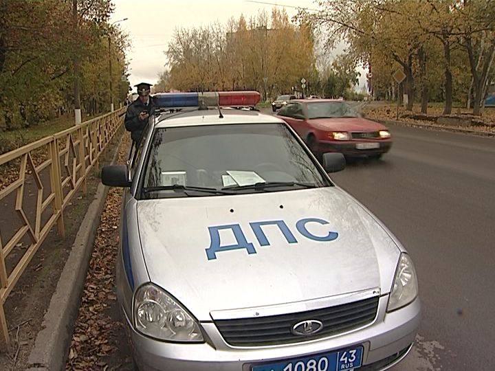 В Кирове - снегопад, на дорогах может появиться наледь