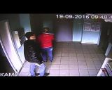 Зашел в подъезд и выкатил велосипед