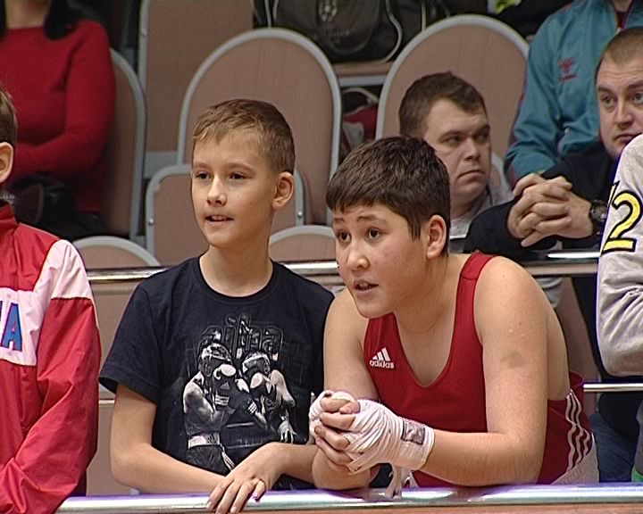 В Кирове прошел турнир по боксу памяти тренера Льва Троцюка