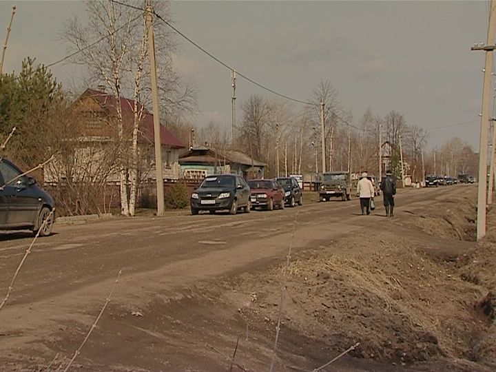 В Фаленском районе вор вынес из дома матрац, люстру и шкафы