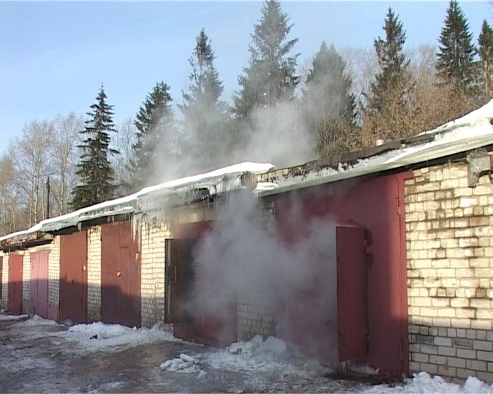 Прорыв теплотрассы у Северной больницы