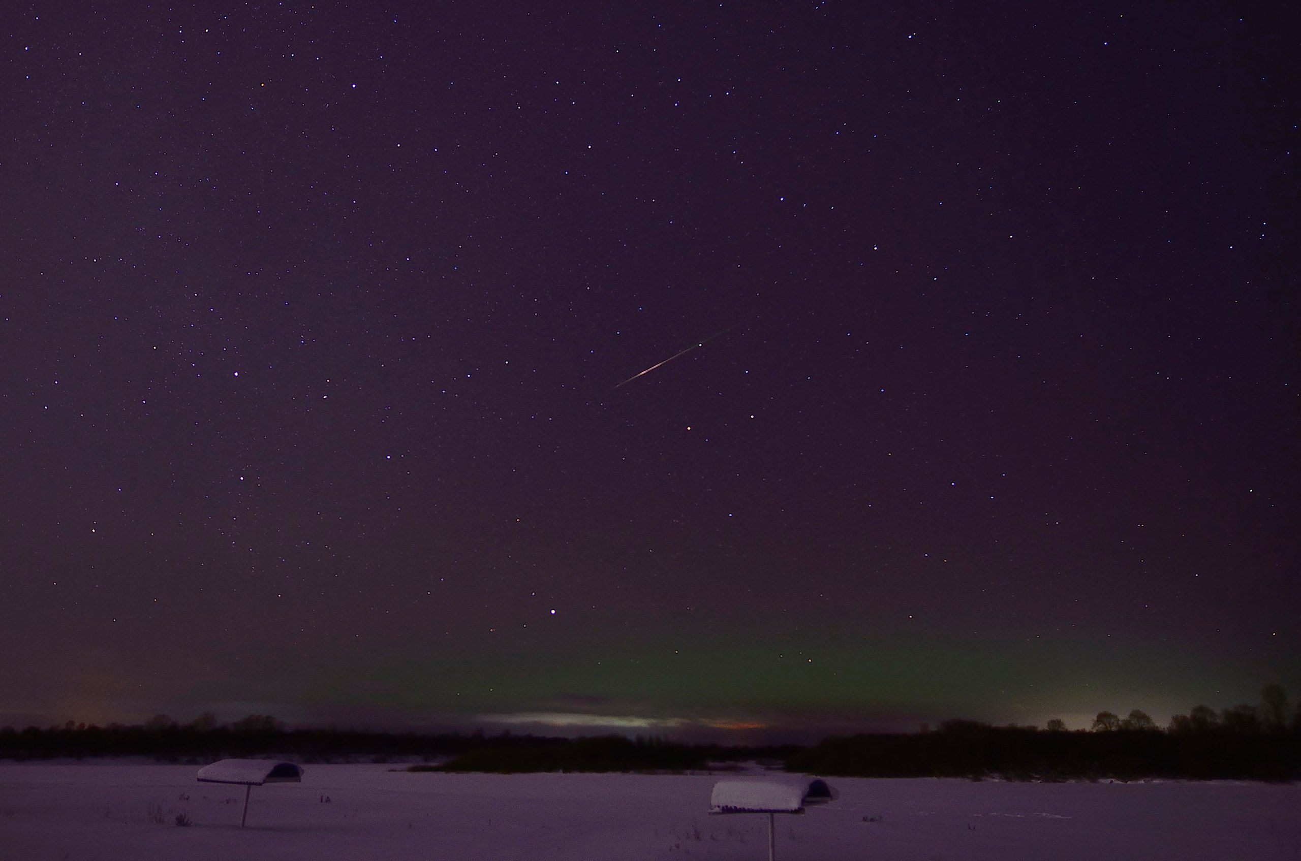 Жители Кировской области наблюдали полярное сияние