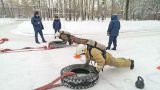 Кировский спецназ МЧС впервые провел соревнования по кроссфиту.