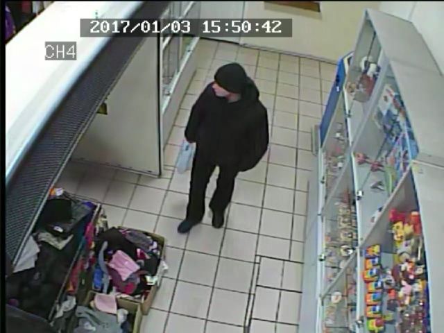 Вор не заметил камеры видеонаблюдения