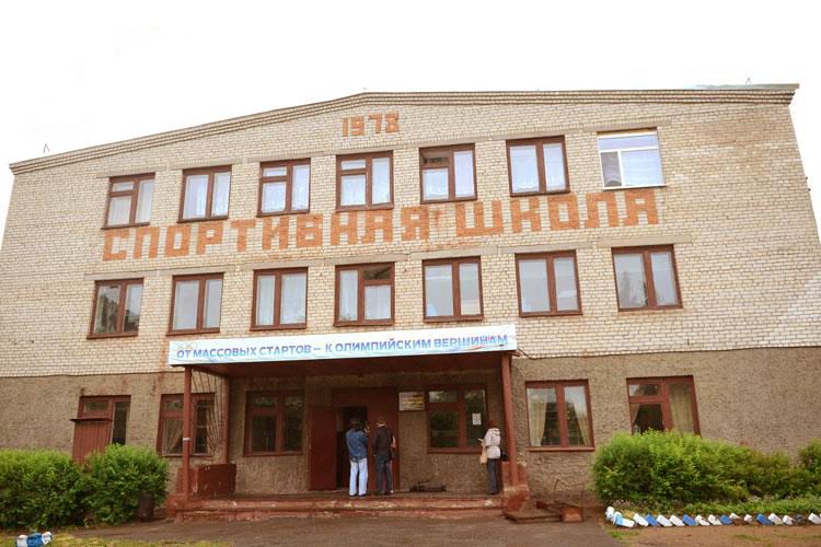 В Яранске открыли легкоатлетический манеж