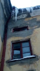 За два дня в Кирове очистили от снега 216 крыш и 250 дворов. 