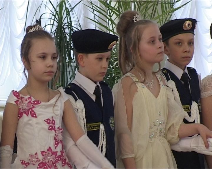 Кадетский бал в библиотеке имени Герцена