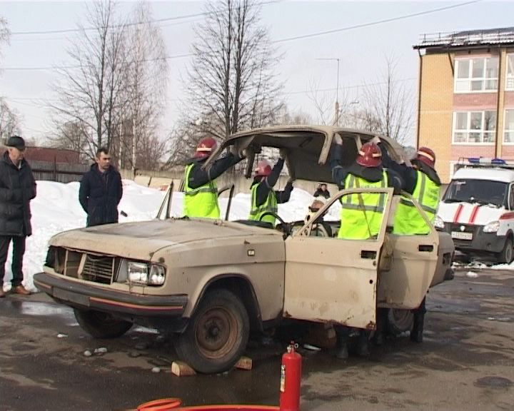 Аттестация кировских спасателей