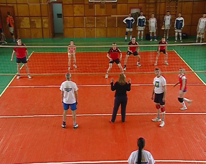 В Кирове состоялся розыгрыш Кубка Федерации профсоюзных организаций нашего региона по волейболу