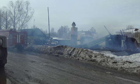 В Фаленках при пожаре погибли три человека