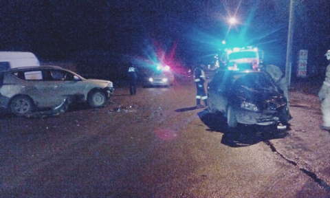 В Кирове иномарка врезалась в "Лада-Гранта".