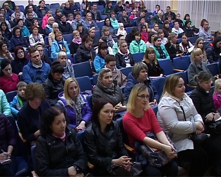 Встреча участника предварительного голосования «Единой России» с населением