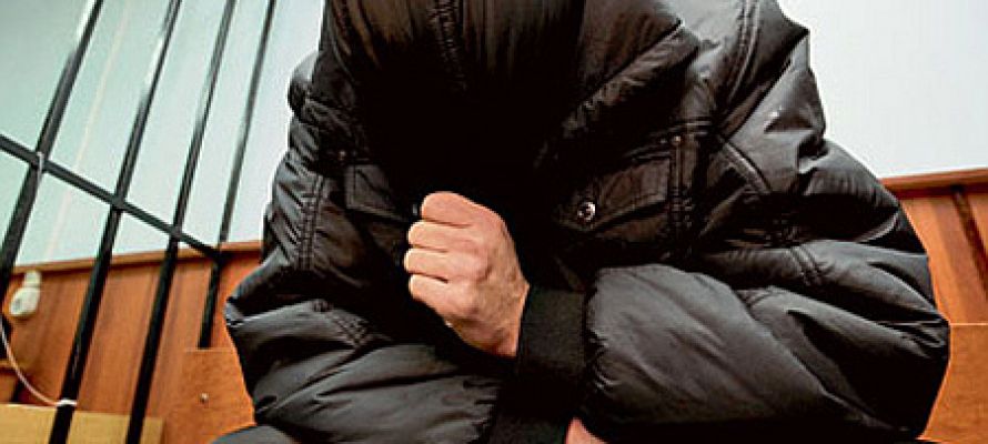 Житель города Уржума сутки держал свою подругу в плену и избивал поленом.