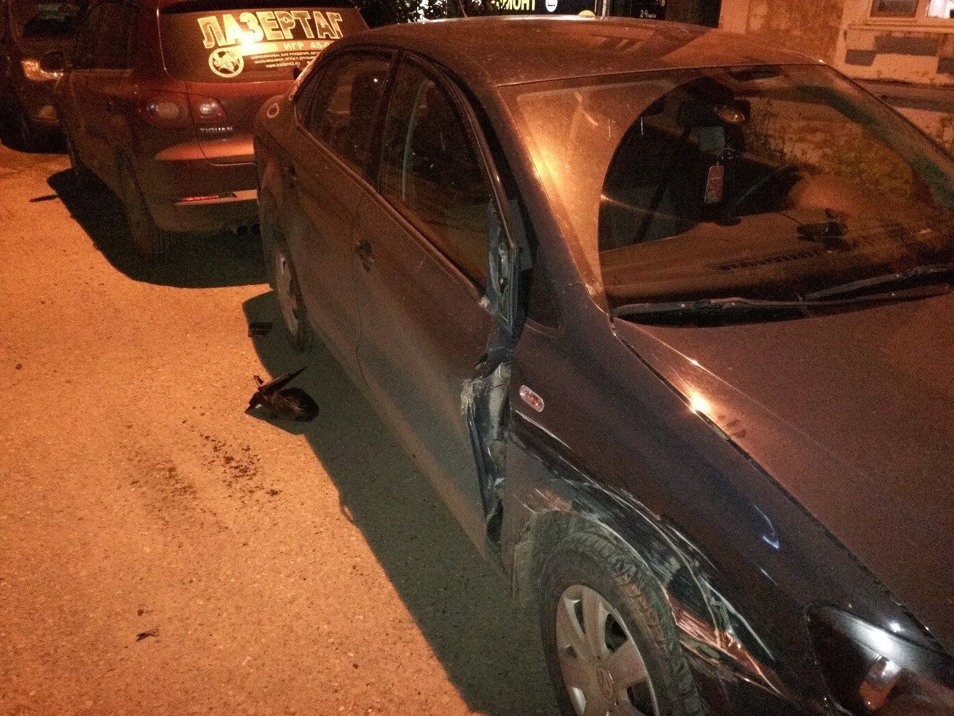 В Кирове ищут автомобиль, повредивший три иномарки (ВИДЕО).