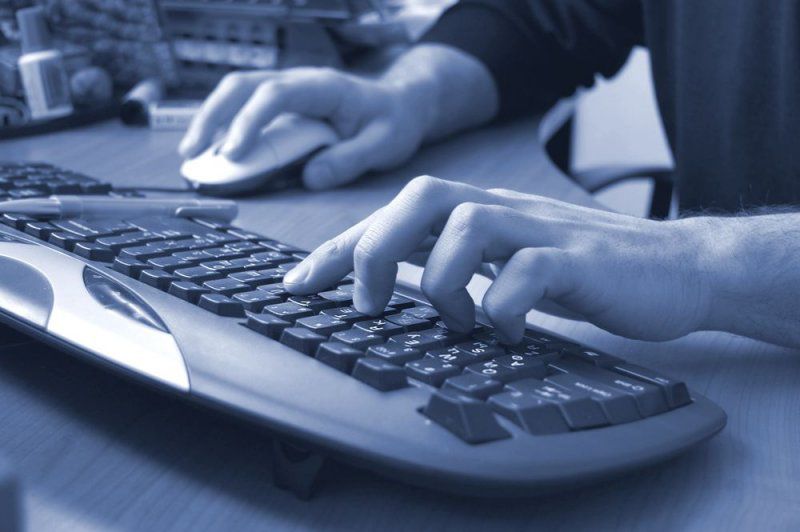 В Кирове 22-летнего молодого человека приговорили к 2,6 годам лишения свободы за призывы к терроризму.