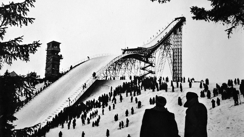 Выпуск информационной программы 