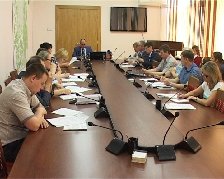 Проблемы строительства путепровода в Чистые Пруды обсудили в администрации города