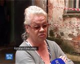 На Динамовском проезде, 14 буквально на глазах разрушается исторический дом