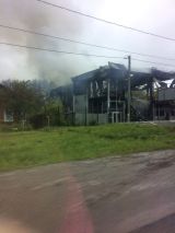 В Кирове в слободе Лосевы сгорел торговый центр.