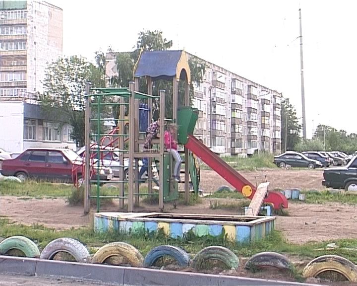 Ремонт двора в Коминтерне