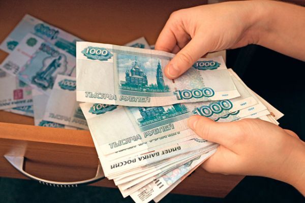 В Нолинске менеджер турфирмы присвоила 100 тыс. рублей.