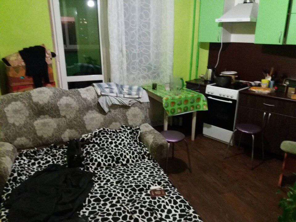 В Кирове из окна дома на 13 этаже выпал 5-летний ребенок.