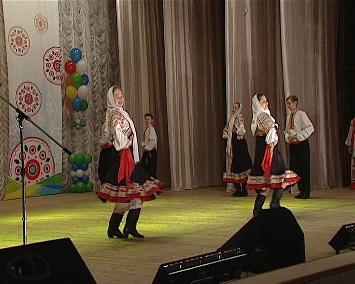 В Кирове подвели итоги окружной выставки детского прикладного творчества 