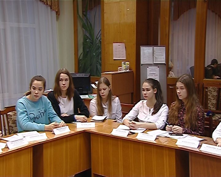 В Кирове состоялось первое заседание общественного детского совета