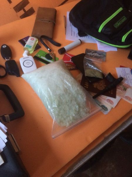 Кировские полицейские задержали большую группу наркосбытчиков.