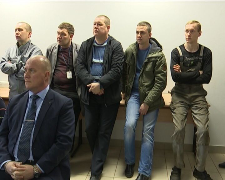 МЧС провело противопожарные учения в автосалоне